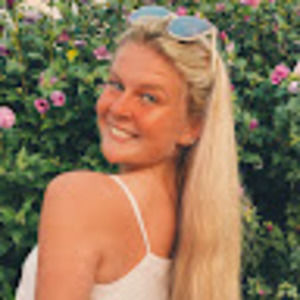 Meet your Posher, Lily